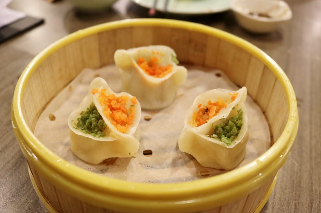 新加坡｜翡翠江南 怡豐城vivo city美食推薦．萌萌的粉紅辣椒蟹小籠包