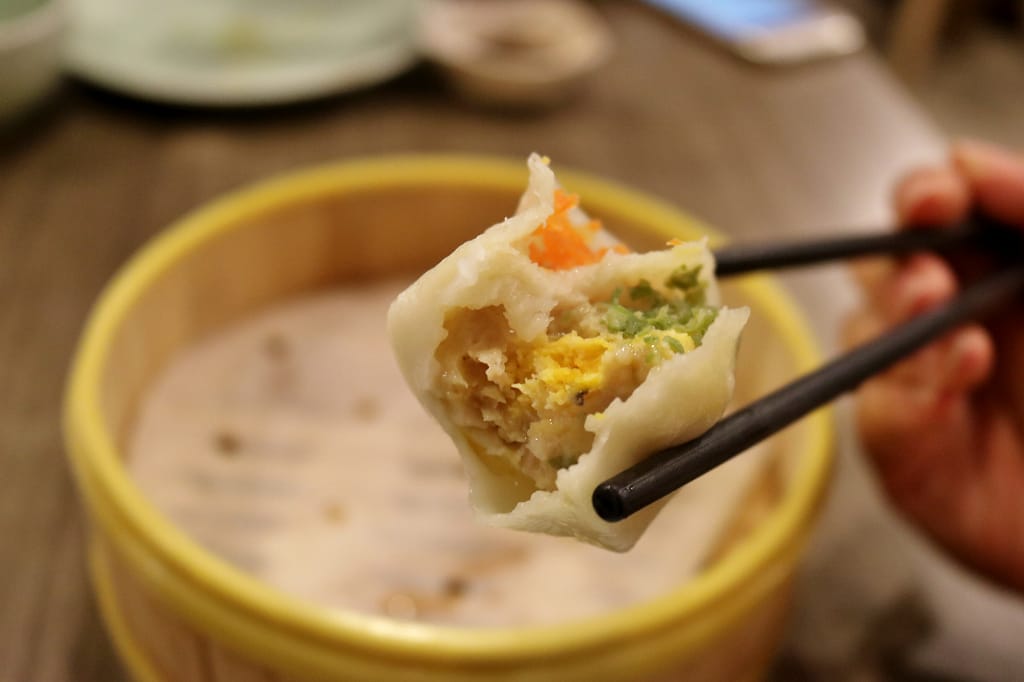 新加坡｜翡翠江南 怡豐城vivo city美食推薦．萌萌的粉紅辣椒蟹小籠包