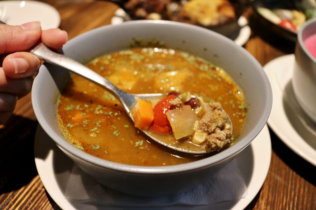 台北｜Waiting Bistro 東區餐酒館．ELLE百大推薦餐廳