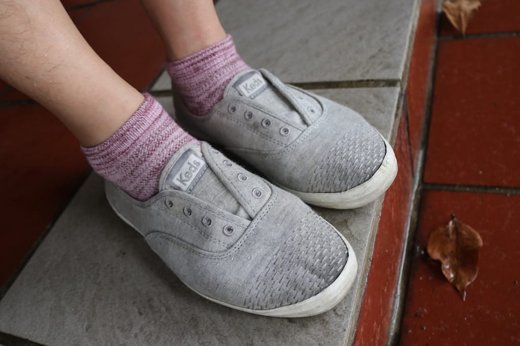 可以看到我的小腿都湿了,鞋子却还是乾爽的!是不是很棒