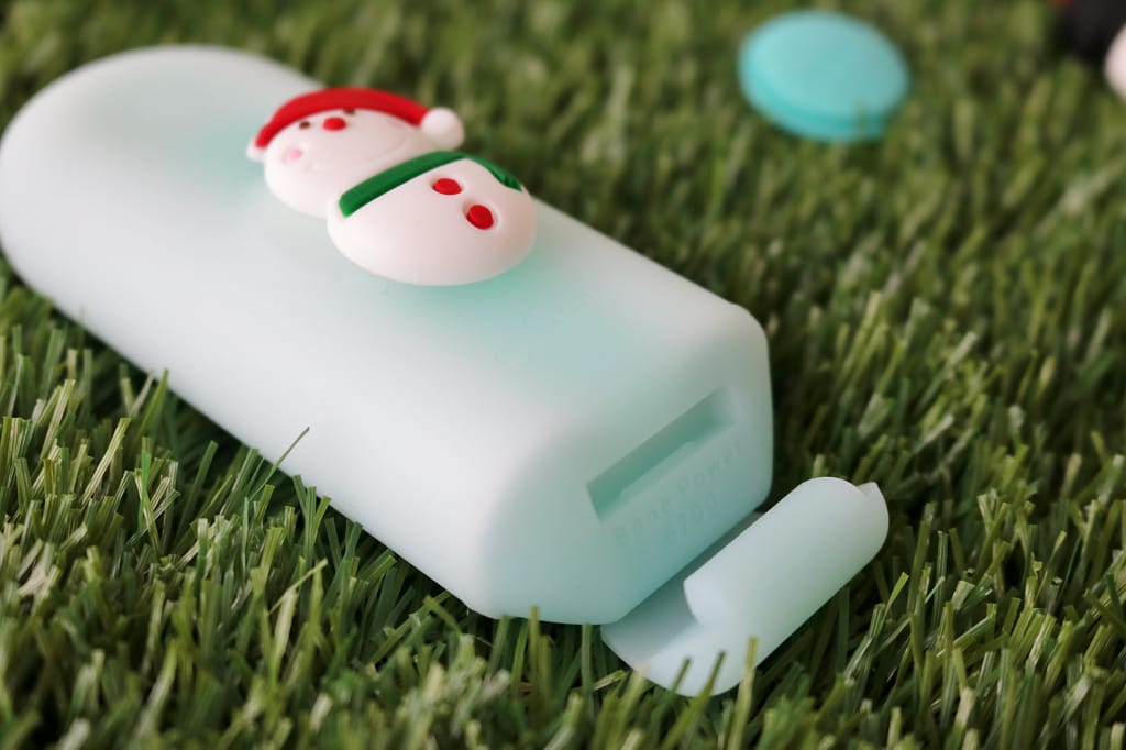 開箱|Bone 果舖創意 超可愛雪人立架行動電源.禮物推薦 - 第8張圖 開箱|Bone 果舖創意 超可愛雪人立架行動電源.禮物推薦