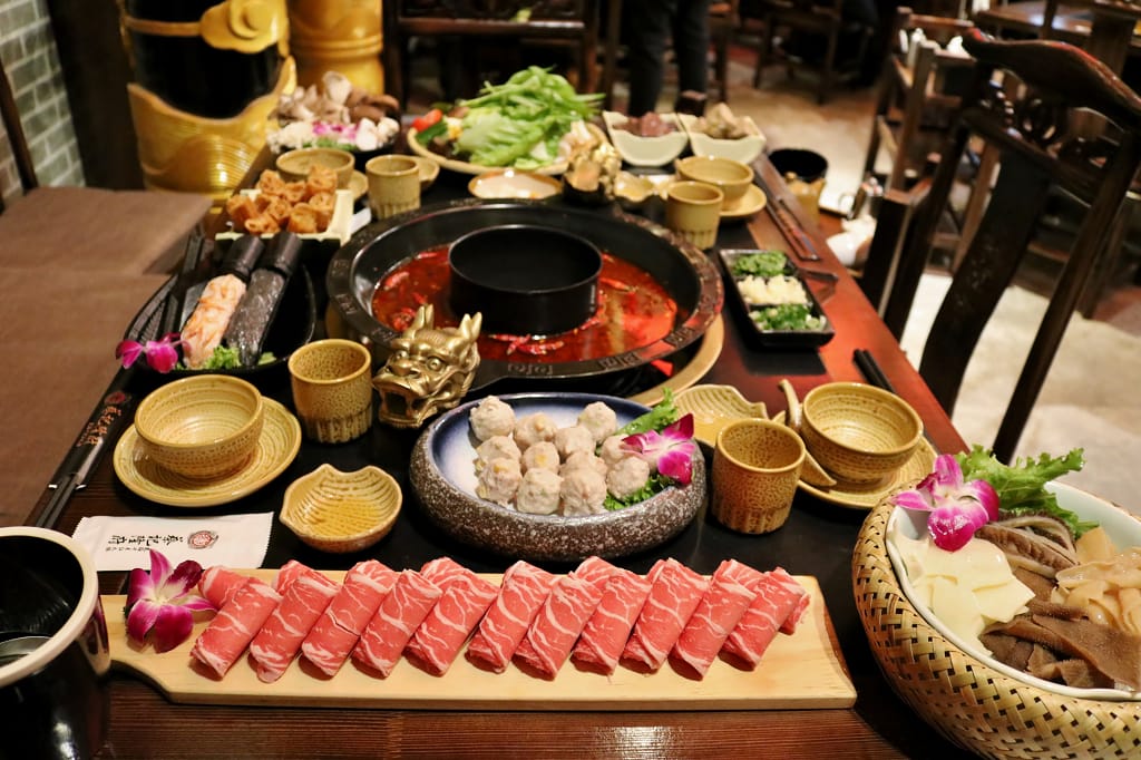 台北|蔡記隆府 龍頭寺老灶火鍋 正宗重慶麻辣火鍋推薦 - 第4張圖 台北|蔡記隆府 龍頭寺老灶火鍋 正宗重慶麻辣火鍋推薦