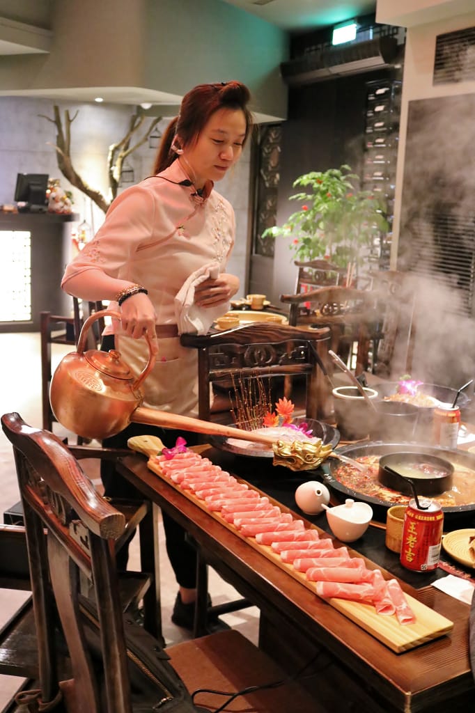 台北|蔡記隆府 龍頭寺老灶火鍋 正宗重慶麻辣火鍋推薦 - 第8張圖 台北|蔡記隆府 龍頭寺老灶火鍋 正宗重慶麻辣火鍋推薦