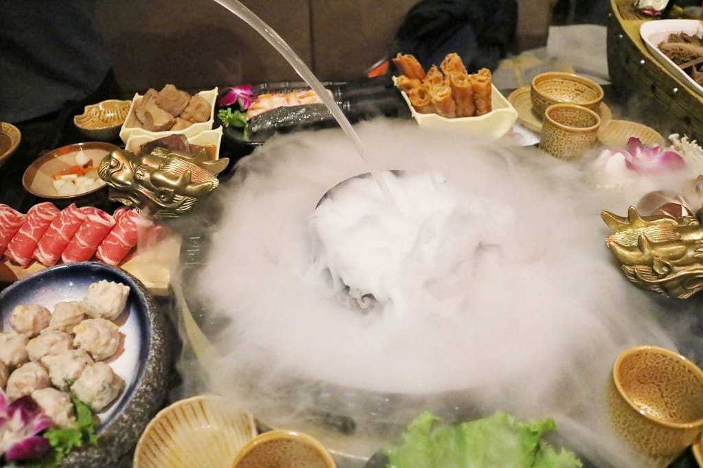 台北|蔡記隆府 龍頭寺老灶火鍋 正宗重慶麻辣火鍋推薦 - 第7張圖 台北|蔡記隆府 龍頭寺老灶火鍋 正宗重慶麻辣火鍋推薦