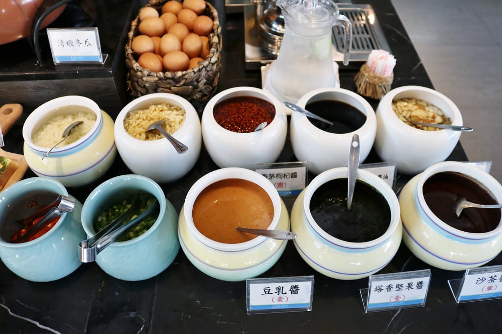 台南｜藝術轉角 東東蔬食鍋 呷菜啦！台南蔬食火鍋推薦