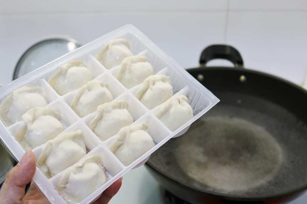 宅配｜果貿吳媽家餃子 豪華海鮮喜氣組 餡料飽滿的干貝蝦仁水餃