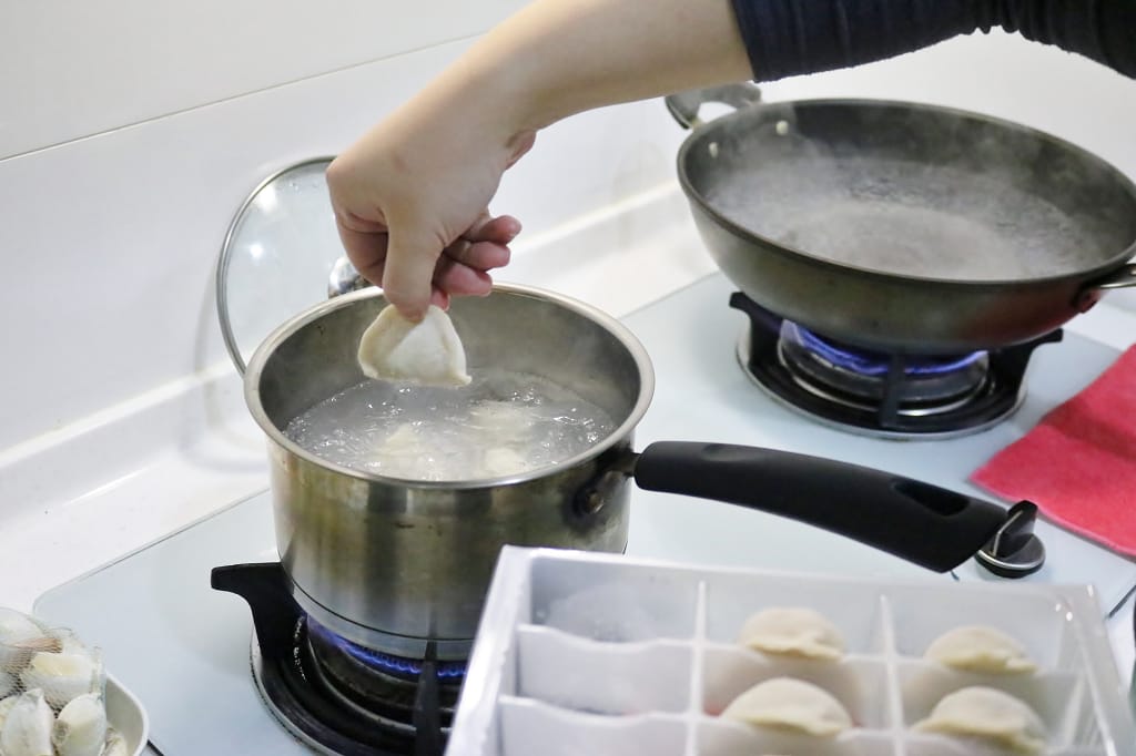 宅配｜果貿吳媽家餃子 豪華海鮮喜氣組 餡料飽滿的干貝蝦仁水餃