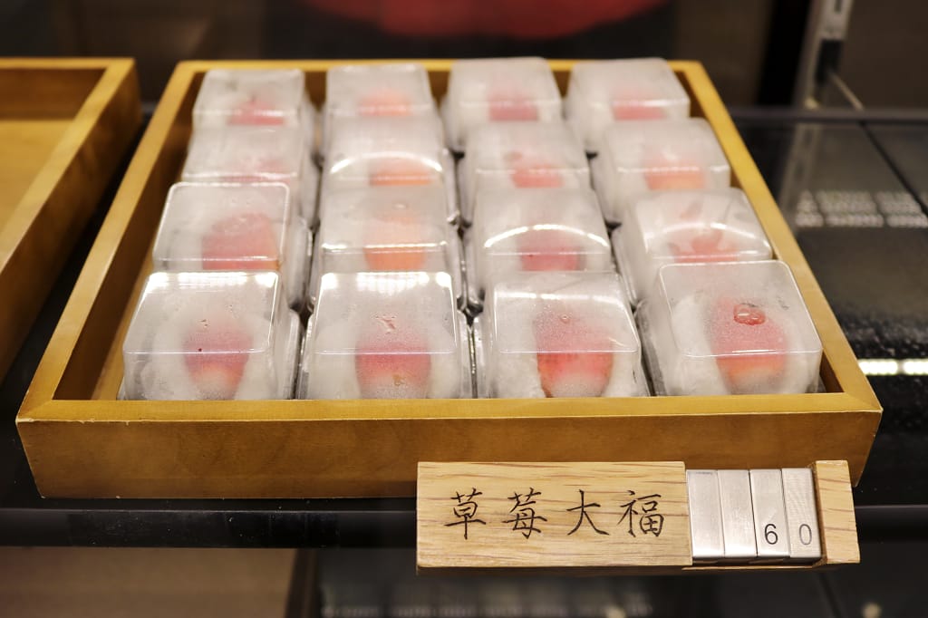 台北｜滋養豆餡舖 季節限定草莓大福 迪化街六十年老字號日式和菓子