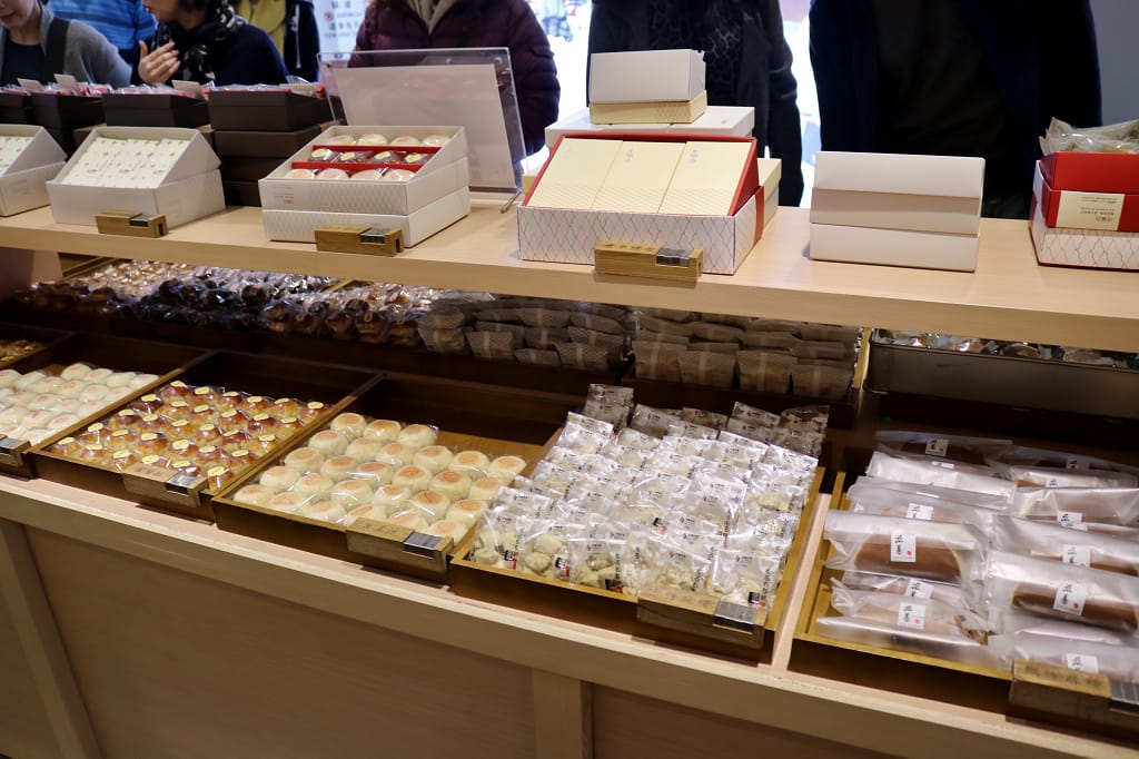 台北｜滋養豆餡舖 季節限定草莓大福 迪化街六十年老字號日式和菓子