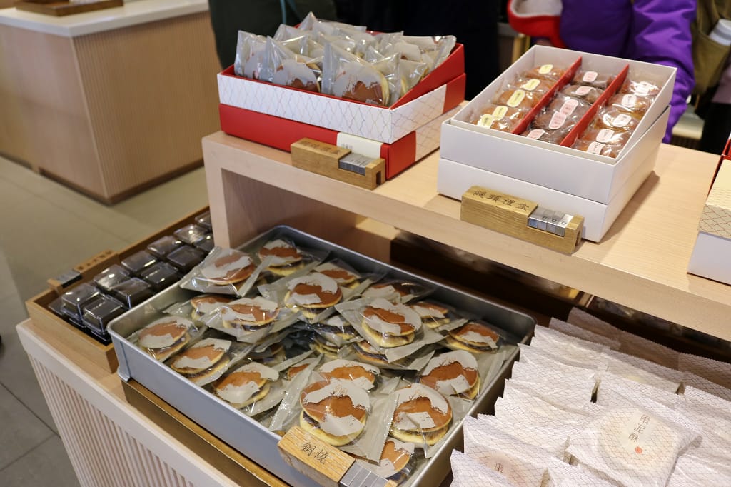 台北｜滋養豆餡舖 季節限定草莓大福 迪化街六十年老字號日式和菓子