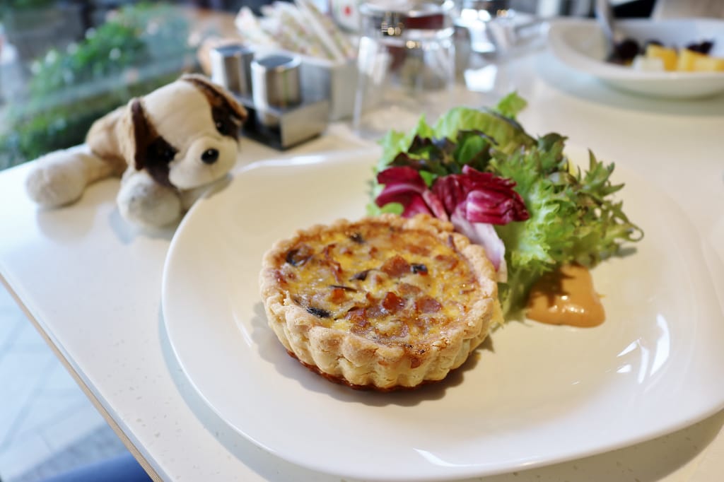 台南｜One One One caf’e 安平早午餐．鹹派