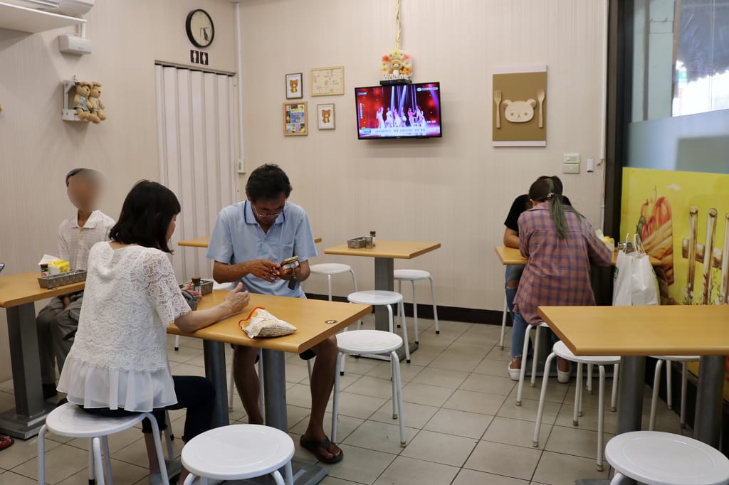 台南｜小德森和洋廚坊 平價瘋海鮮咖哩飯．日式丼飯