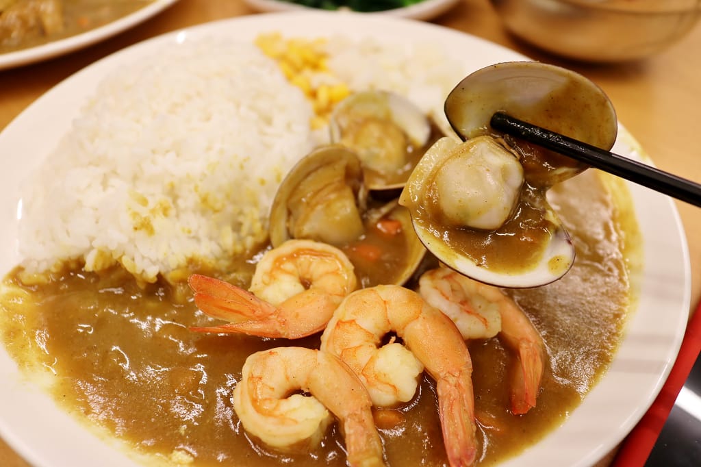 台南｜小德森和洋廚坊 平價瘋海鮮咖哩飯．日式丼飯
