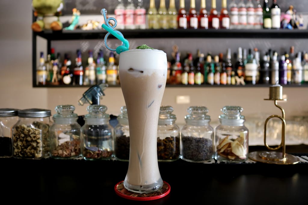 台南|Create Dream美式餐酒館 髒髒麵包不稀奇,髒髒調酒才厲害! - 第8張圖 台南|Create Dream美式餐酒館 髒髒麵包不稀奇,髒髒調酒才厲害!