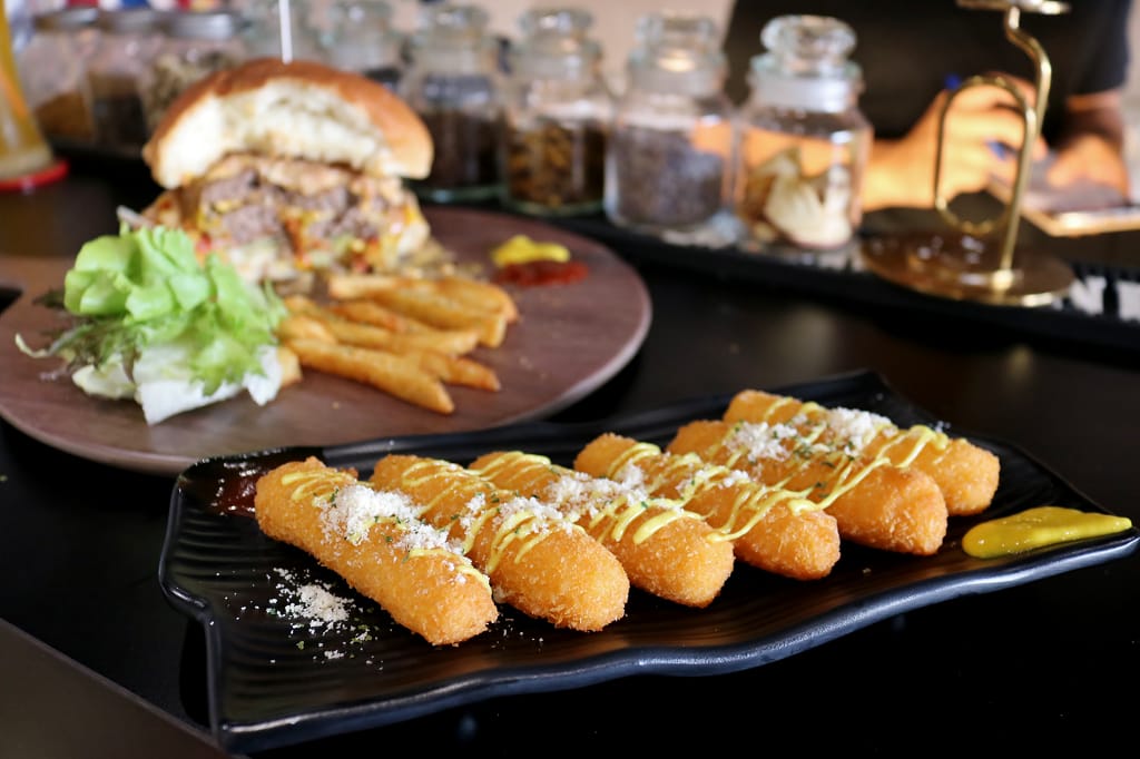 台南|Create Dream美式餐酒館 髒髒麵包不稀奇,髒髒調酒才厲害! - 第19張圖 台南|Create Dream美式餐酒館 髒髒麵包不稀奇,髒髒調酒才厲害!