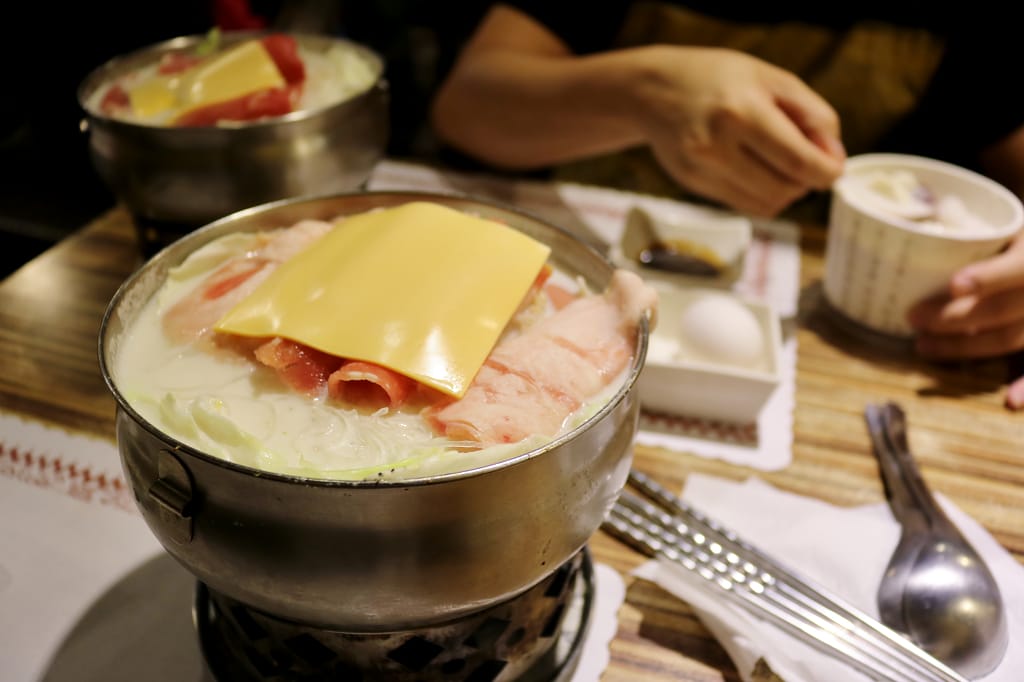 桃園｜林口 家芬豆花 豆花店必吃牛奶起司火鍋？！