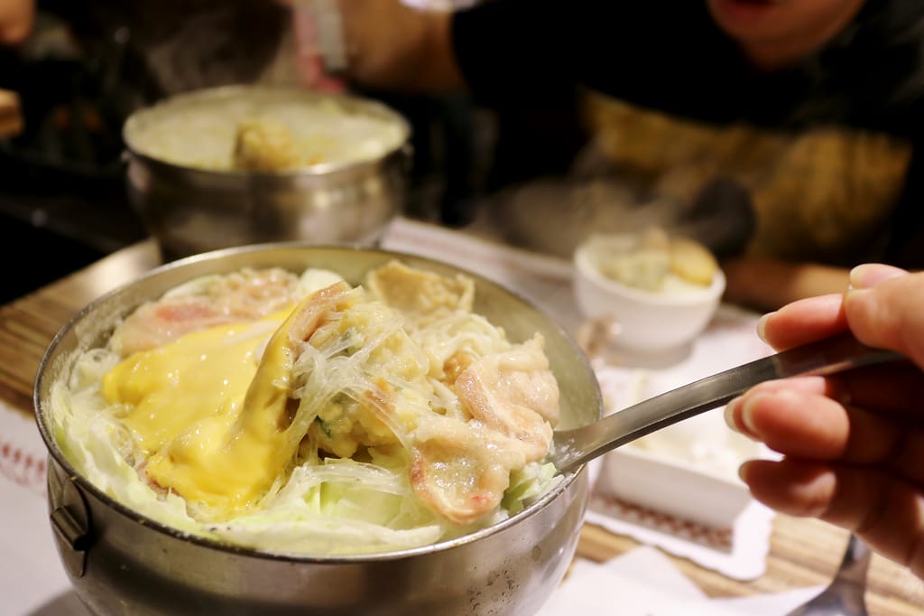 桃園｜林口 家芬豆花 豆花店必吃牛奶起司火鍋？！