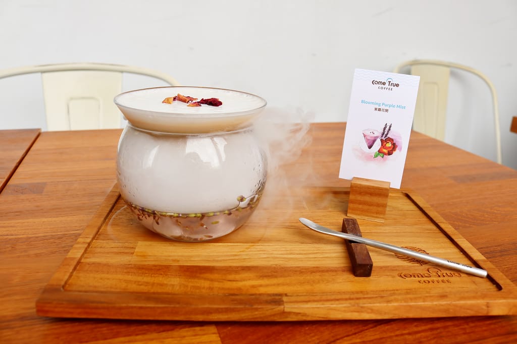 台南|成真咖啡(正興店) 正興街商圈.舒芙蕾鬆餅.台南下午茶推薦 - 第9張圖 台南|成真咖啡(正興店) 正興街商圈.舒芙蕾鬆餅.台南下午茶推薦