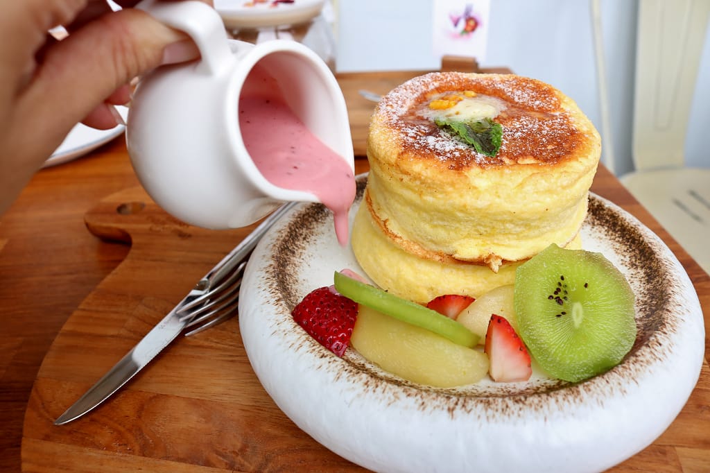 台南|成真咖啡(正興店) 正興街商圈.舒芙蕾鬆餅.台南下午茶推薦 - 第17張圖 台南|成真咖啡(正興店) 正興街商圈.舒芙蕾鬆餅.台南下午茶推薦