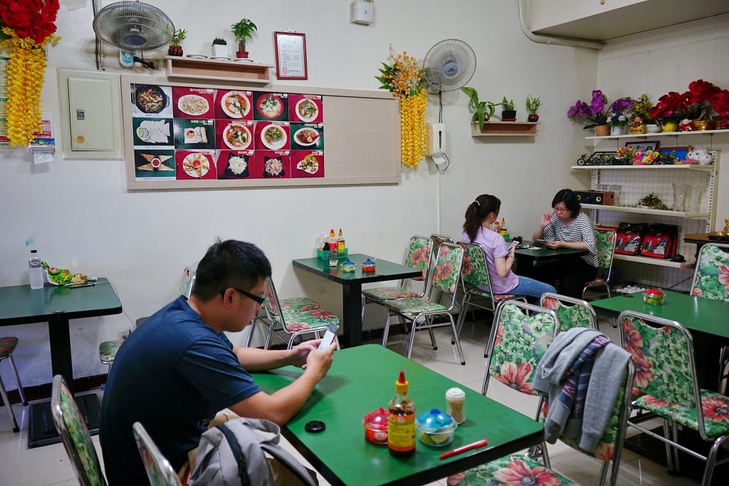 桃園|越南奇芳小館 道地越南河粉 林口美食推薦! - 第4張圖 桃園|越南奇芳小館 道地越南河粉 林口美食推薦!