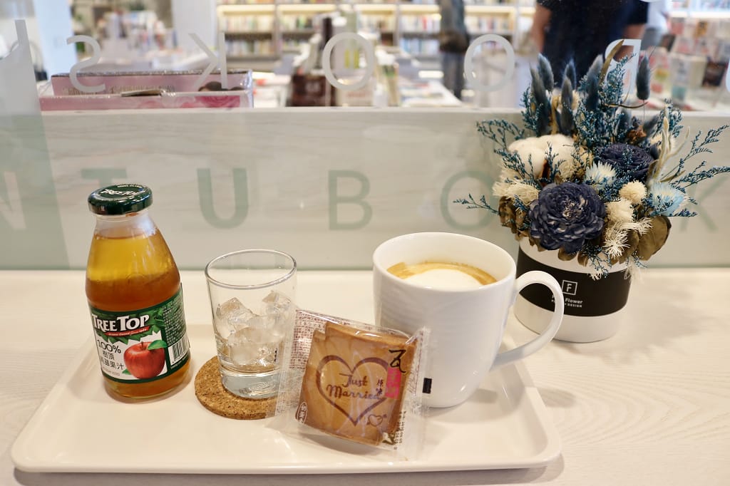 台南｜Ubuntu烏邦圖 書店 附設咖啡館