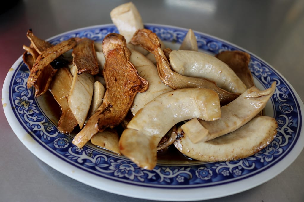 台南｜德興鱔魚意麵 炒花枝．麻油腰子 台南小吃推薦！