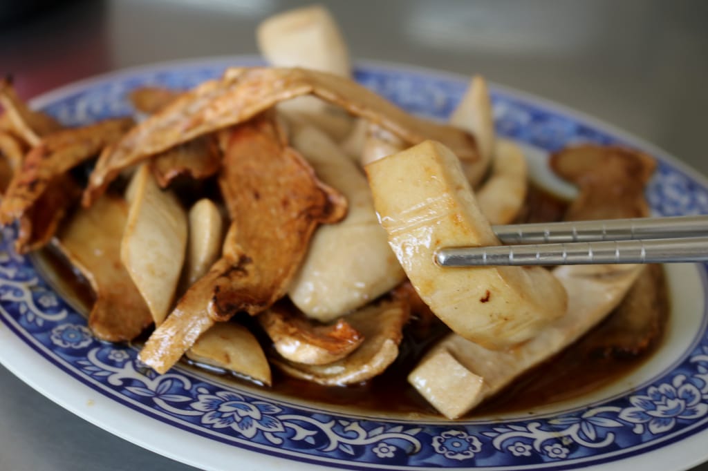 台南｜德興鱔魚意麵 炒花枝．麻油腰子 台南小吃推薦！