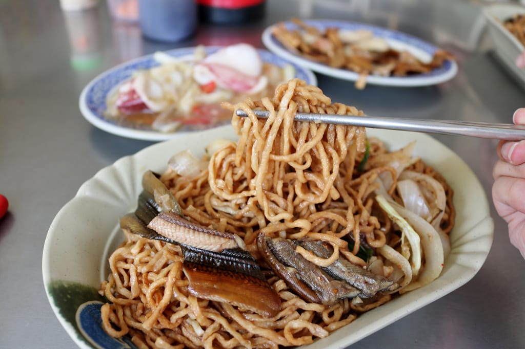 台南|德興鱔魚意麵 炒花枝.麻油腰子 台南小吃推薦! - 第8張圖 台南|德興鱔魚意麵 炒花枝.麻油腰子 台南小吃推薦!