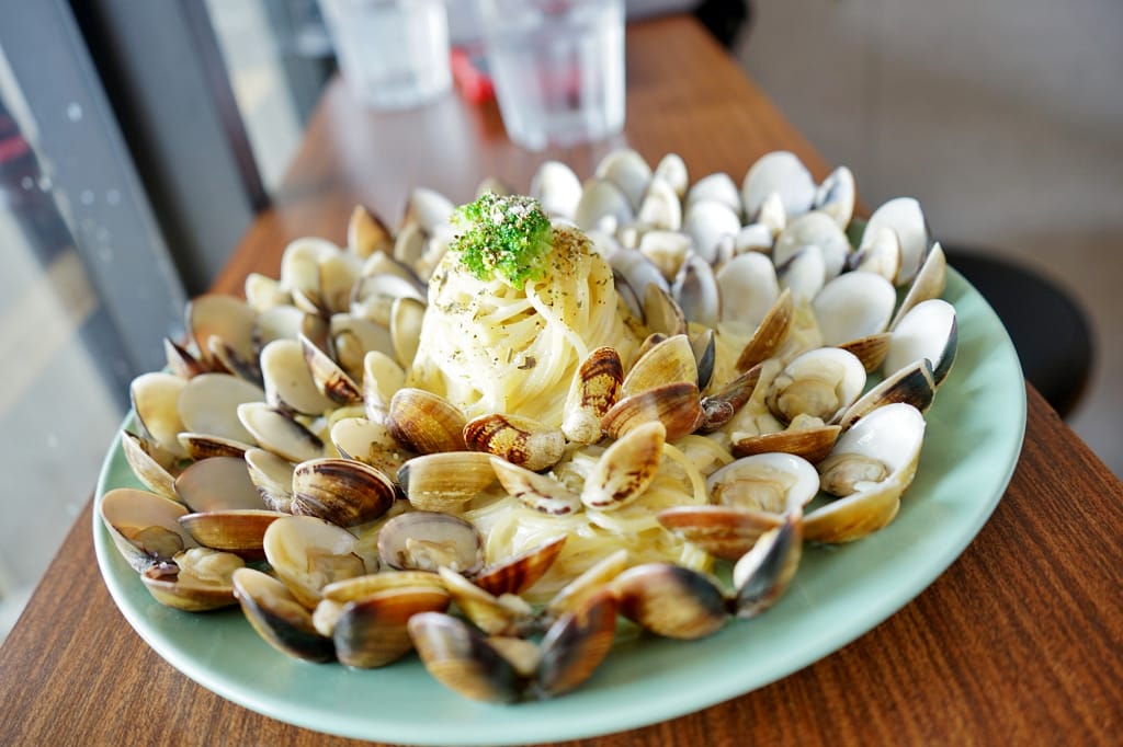 雲林|Daily Life. 煩惱什麼. PASTA 超浮誇蛤蠣花義大利麵.IG爆紅斗六美食 - 第5張圖 雲林|Daily Life. 煩惱什麼. PASTA 超浮誇蛤蠣花義大利麵.IG爆紅斗六美食
