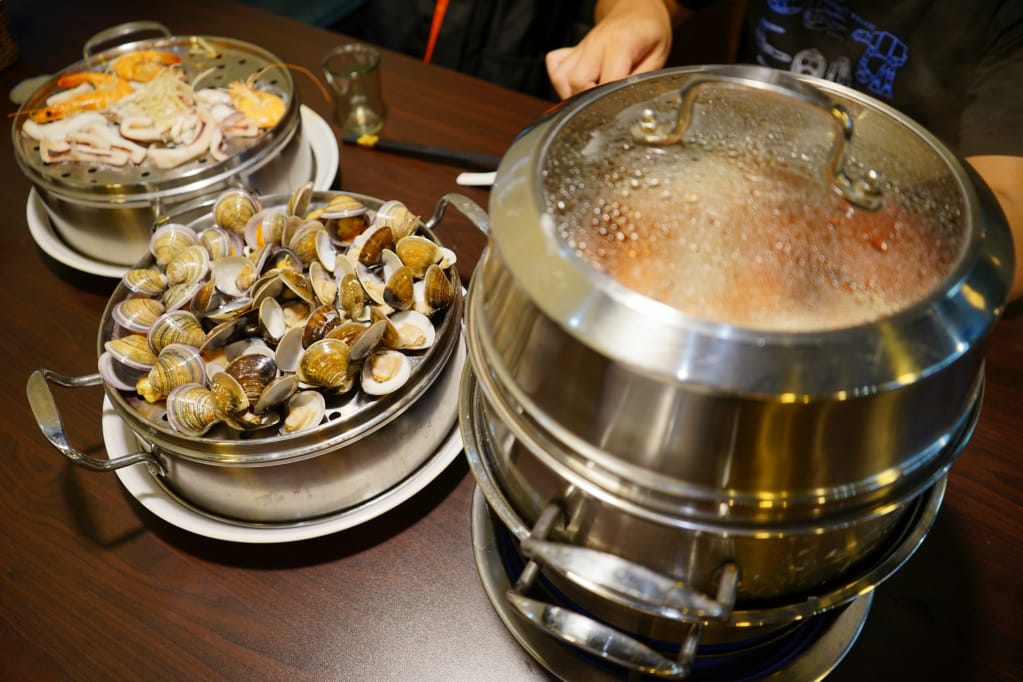 台北|蒸翻天海鮮蒸氣火鍋 林口海鮮餐廳 痛風鍋,請小心服用! - 第19張圖 台北|蒸翻天海鮮蒸氣火鍋 林口海鮮餐廳 痛風鍋,請小心服用!