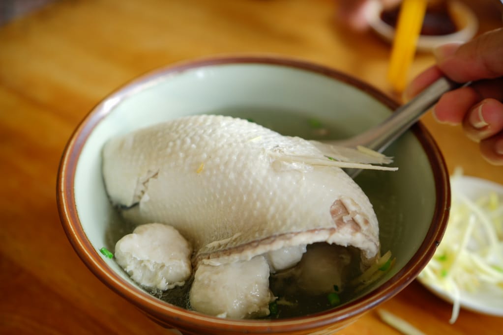 台南｜開元路無名虱目魚湯 第一名虱目魚湯/肉燥飯．台南私房小吃推薦！