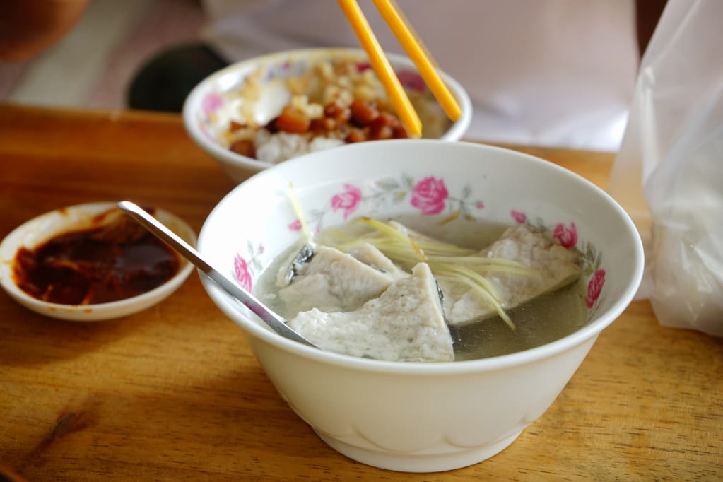 台南｜開元路無名虱目魚湯 第一名虱目魚湯/肉燥飯．台南私房小吃推薦！