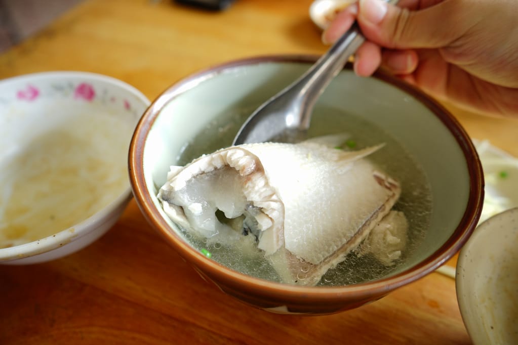 台南｜開元路無名虱目魚湯 第一名虱目魚湯/肉燥飯．台南私房小吃推薦！