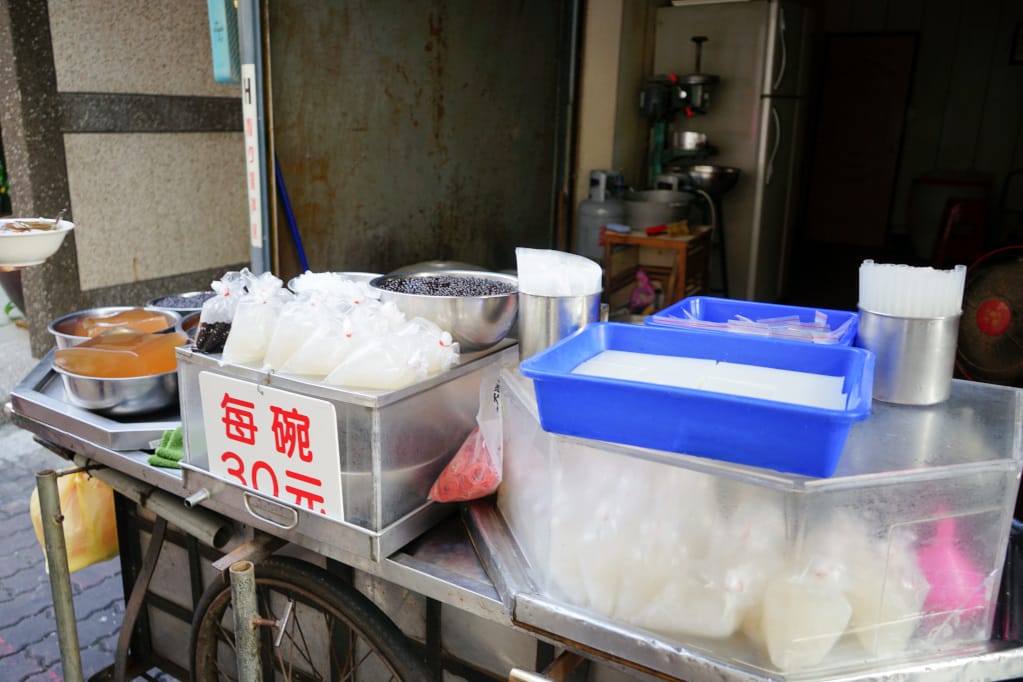 台南｜宮後街無名愛玉冰 早鳥限定立吞甜點．古早味粉圓愛玉冰