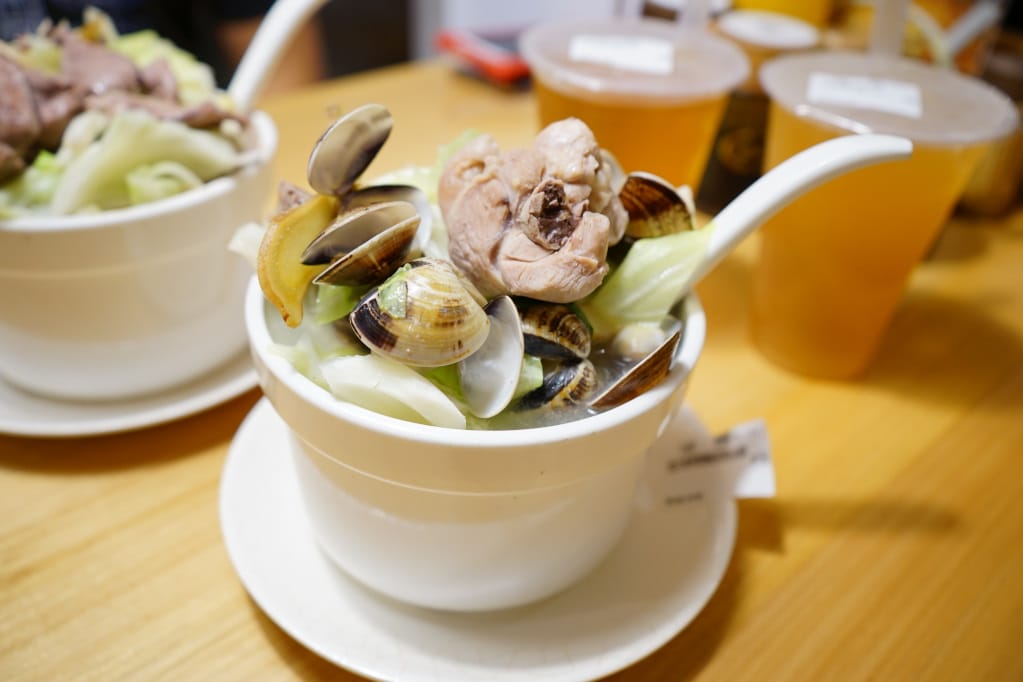 台北|雙月食品社(中和店) 聚寶盆養生雞湯.麻油雞湯.新北米其林推薦! - 第11張圖 台北|雙月食品社(中和店) 聚寶盆養生雞湯.麻油雞湯.新北米其林推薦!
