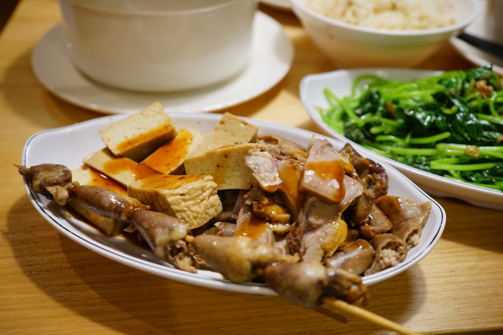 台北|雙月食品社(中和店) 聚寶盆養生雞湯.麻油雞湯.新北米其林推薦! - 第23張圖 台北|雙月食品社(中和店) 聚寶盆養生雞湯.麻油雞湯.新北米其林推薦!