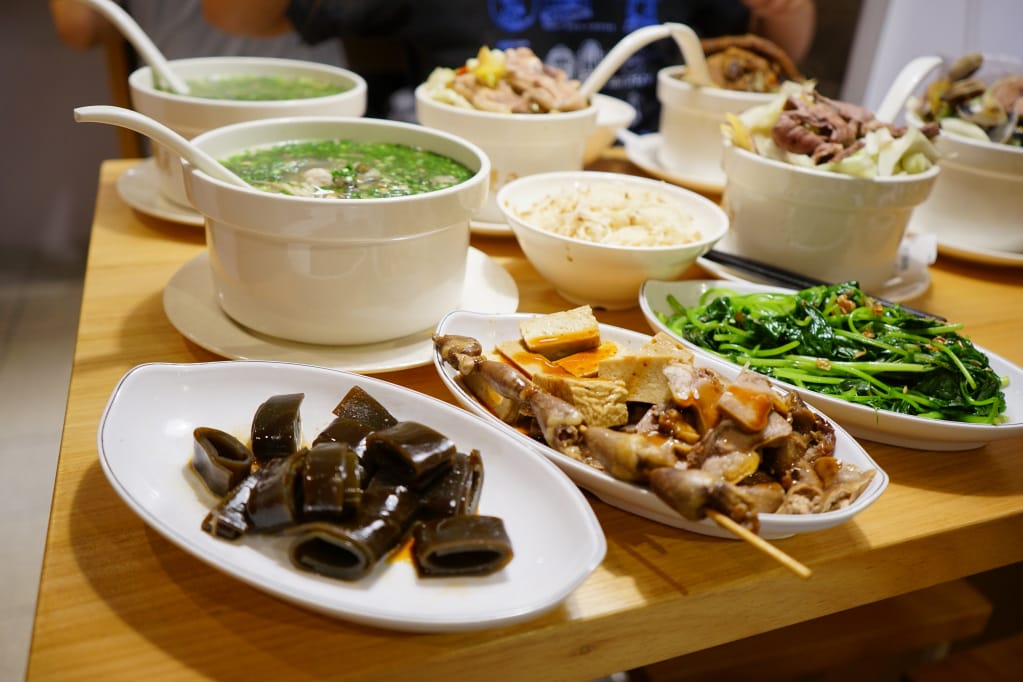 台北|雙月食品社(中和店) 聚寶盆養生雞湯.麻油雞湯.新北米其林推薦! - 第22張圖 台北|雙月食品社(中和店) 聚寶盆養生雞湯.麻油雞湯.新北米其林推薦!