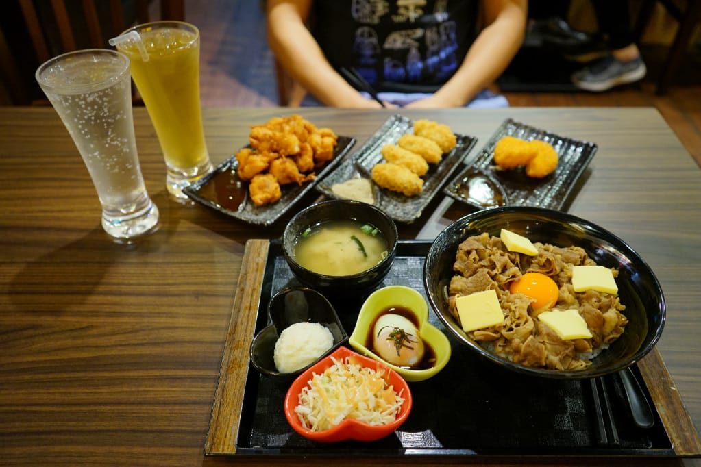 台北｜新丼(長安店) 21種心動時分．創意丼飯專賣店