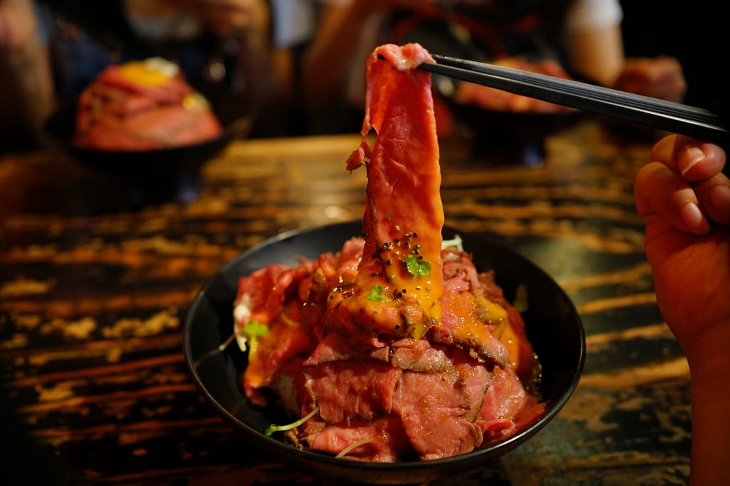 日本｜關西機場逃難記之神戶半日遊 本神戶肉森谷商店/Red Rock/魔法布丁