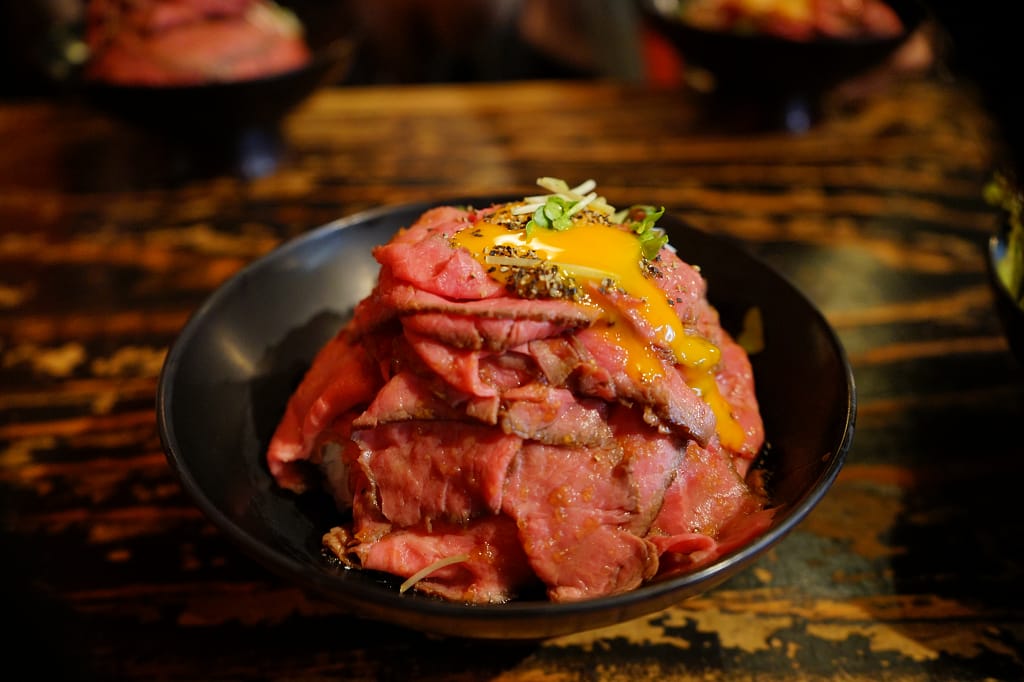 日本｜關西機場逃難記之神戶半日遊 本神戶肉森谷商店/Red Rock/魔法布丁