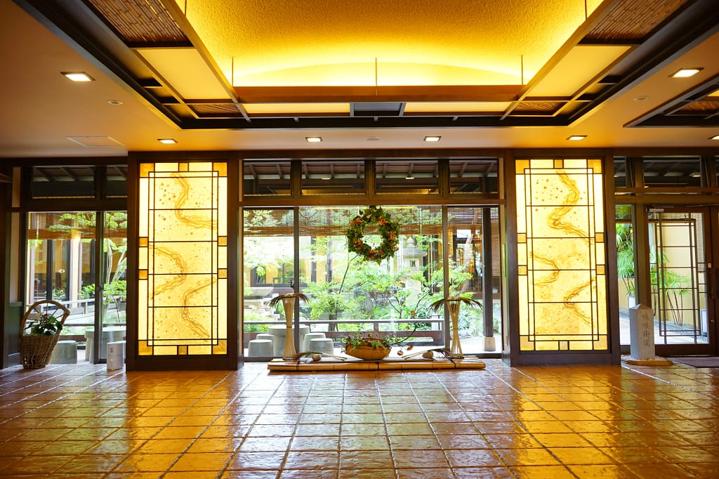 日本｜京都 滋賀雄琴溫泉 琵琶湖花街道飯店 個人湯屋泡湯 白鬚神社水上鳥居