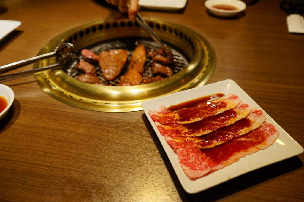 日本｜福岡 燒肉吃到飽推薦 ワンカルビpremium中洲 國產牛放題 不輸和牛的美味