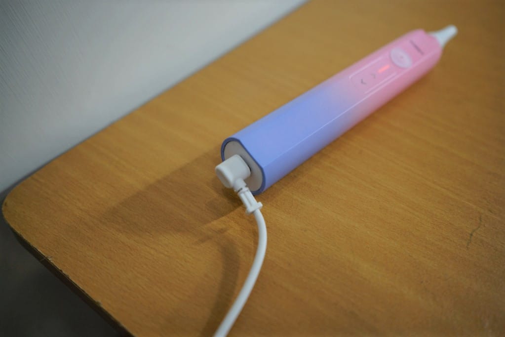 生活|ANRIEA 艾黎亞 防水智能電動牙刷 美齒粉心機.改善牙齦出血問題! - 第3張圖 生活|ANRIEA 艾黎亞 防水智能電動牙刷 美齒粉心機.改善牙齦出血問題!