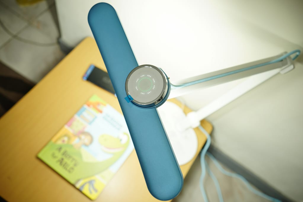 生活｜BenQ WiT MindDuo 親子共讀檯燈 護眼智慧檯燈推薦！