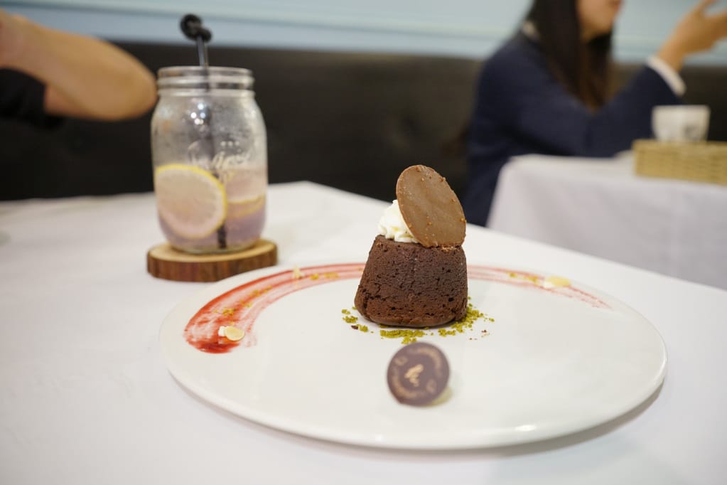 台北｜春日甜Bistro Café 中山站餐酒咖啡廳．東京藍帶主廚甜點推薦！