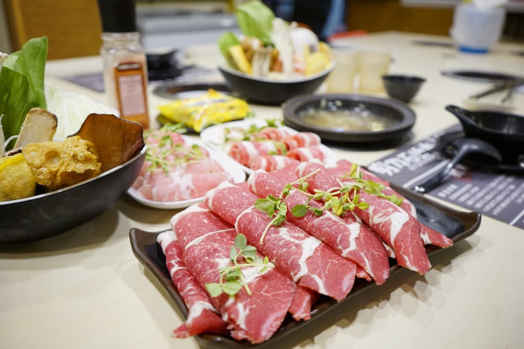 台北｜剪刀石頭布鍋物專賣店 三重石頭火鍋、牛奶鍋推薦！