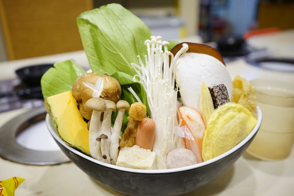 台北｜剪刀石頭布鍋物專賣店 三重石頭火鍋、牛奶鍋推薦！