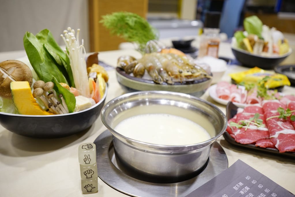 台北｜剪刀石頭布鍋物專賣店 三重石頭火鍋、牛奶鍋推薦！