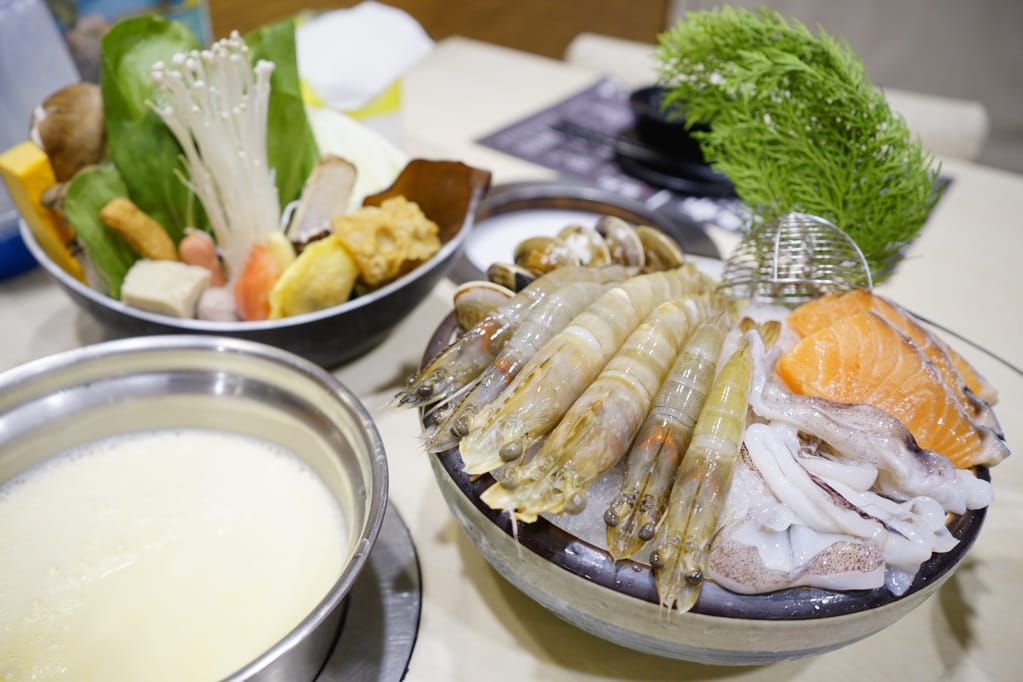 台北｜剪刀石頭布鍋物專賣店 三重石頭火鍋、牛奶鍋推薦！