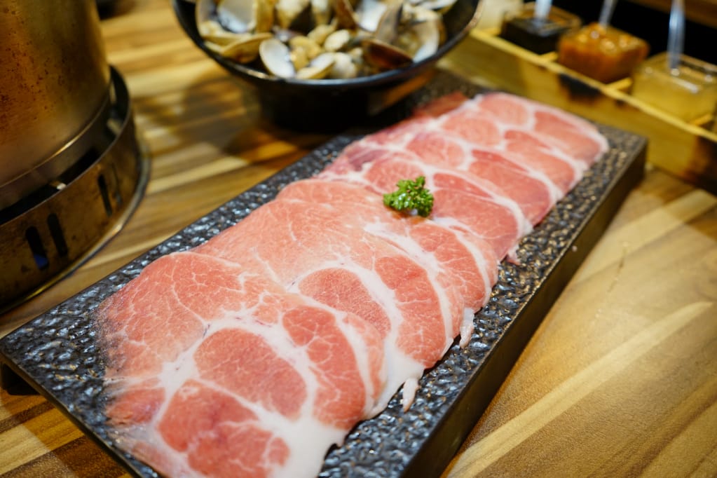 台北｜極蜆鍋物 超狂蛤蠣現煮蜆精湯頭．民生社區火鍋推薦！